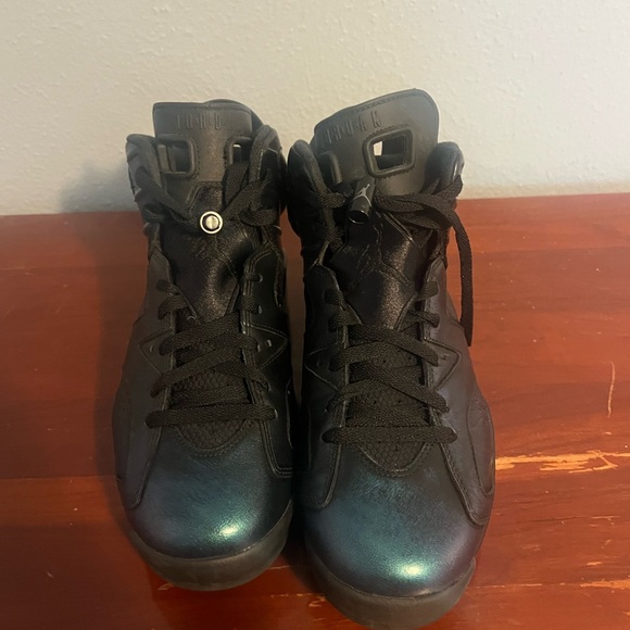 Air Jordan 6 Retro Chameleon Vintage Sneakers - Picture 3 of 11